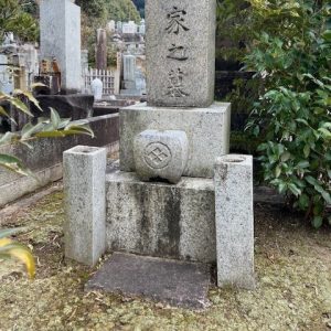 善衛門_墓石クリーニング前の写真