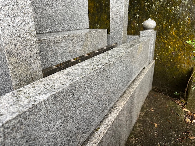 善衛門_墓石クリーニング作業後