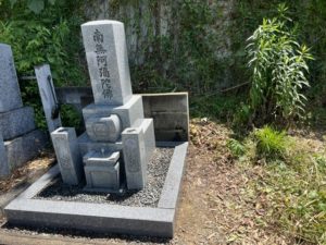 善衛門_お墓の草刈り後
