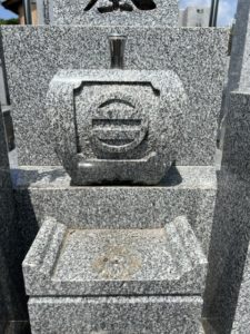 善衛門_墓石クリーニング前