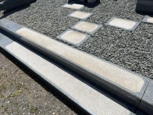 善衛門_墓石クリーニング_石段・拝石のコケ_作業後