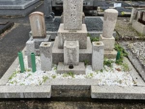 善衛門_墓石クリーニング_作業前